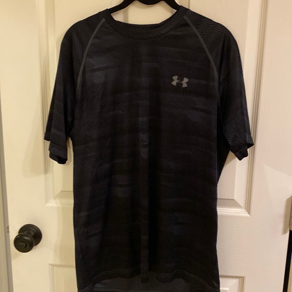 Under Armour heat gear t-shirt